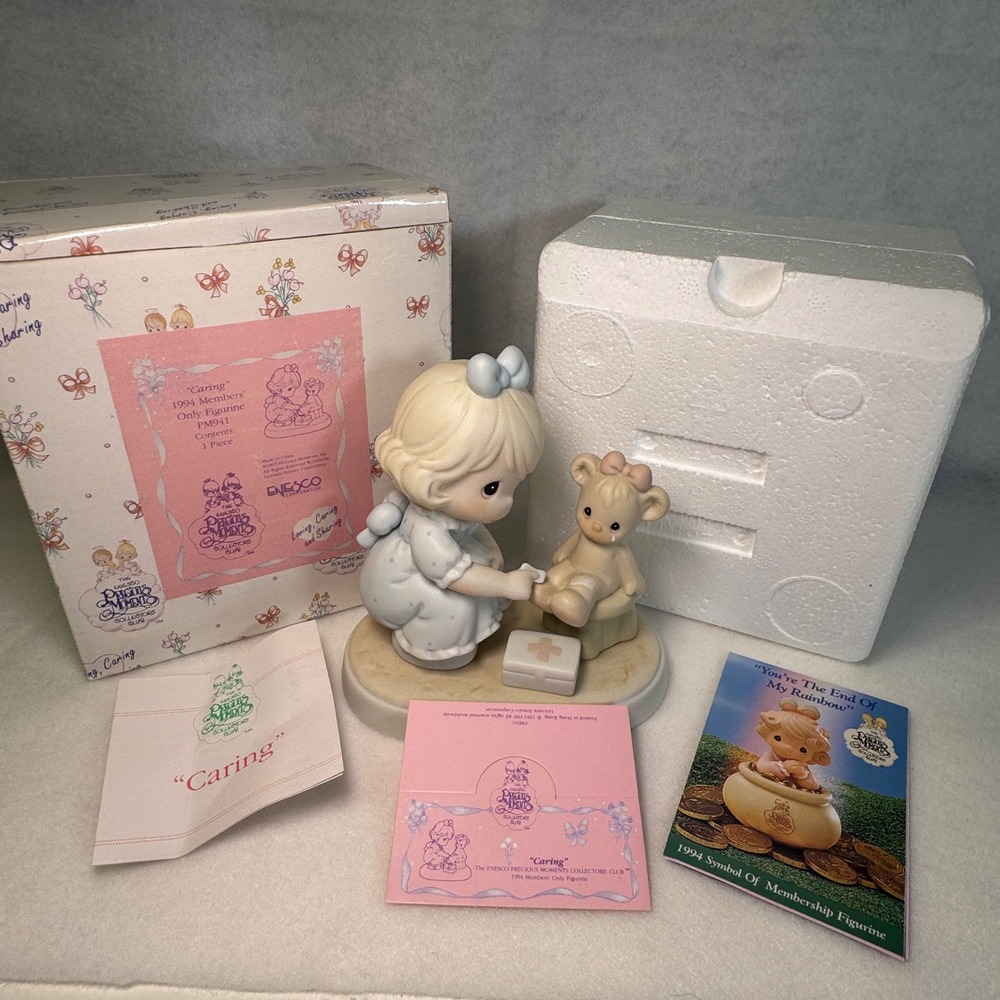 Precious Moments Caring 1994 Members Only Figurine PM941 Enesco Boxed Teddy Bear
